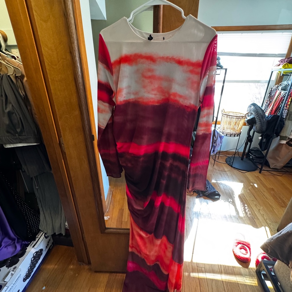 Tie-Dye Long Sleeve Maxi Dress in Pink and Burgundy